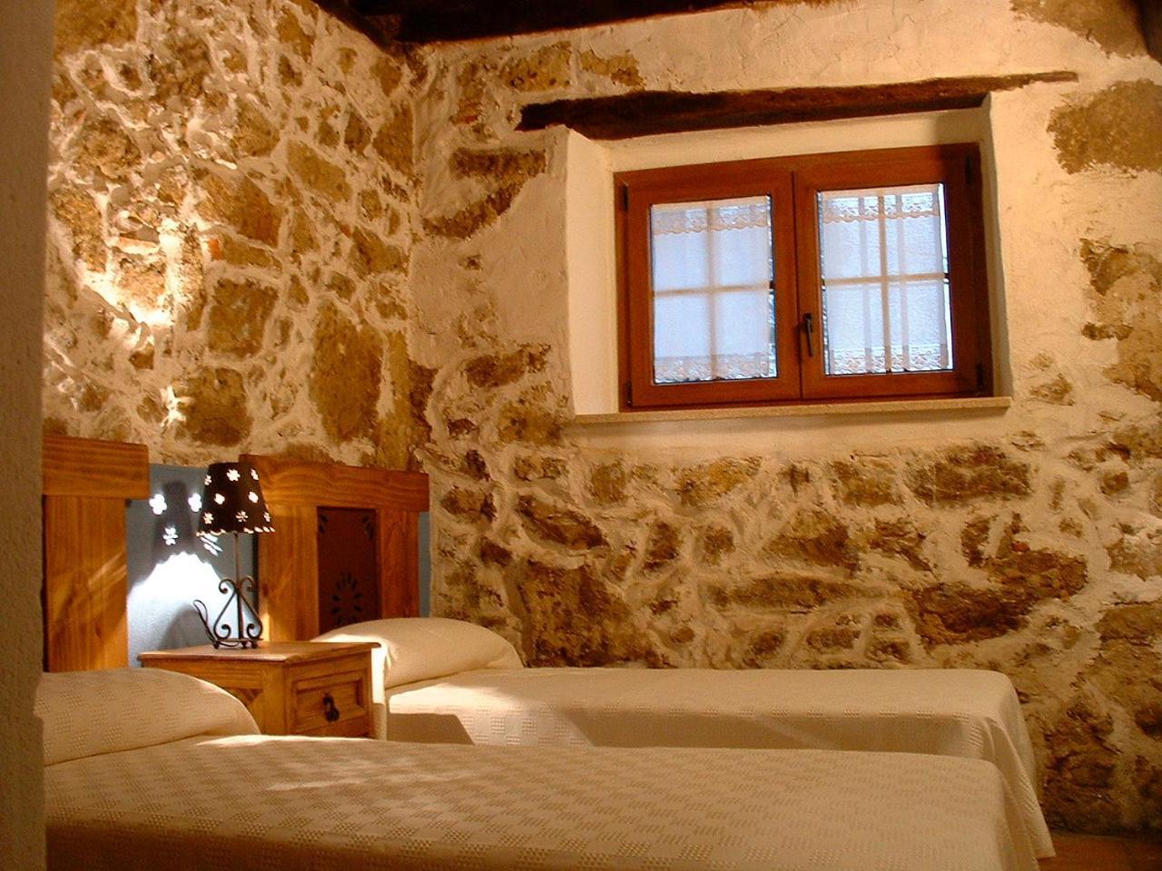 Apartamentos Rurales La Antigua Fonda Candelario Chambre photo
